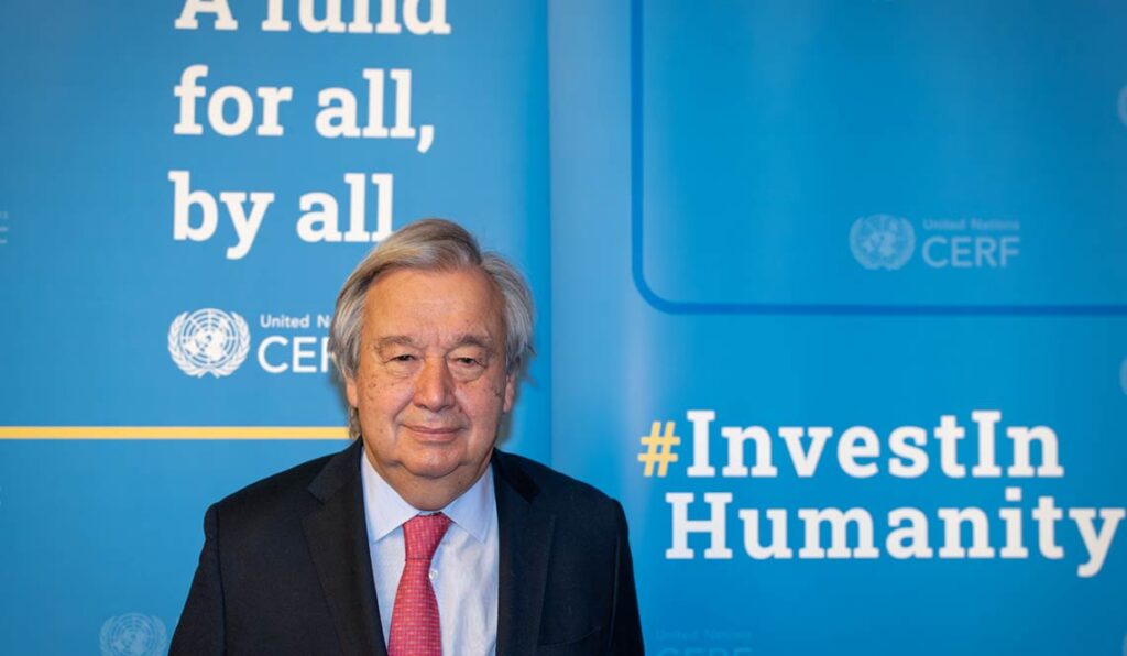 Large format printing - media wall backdrop